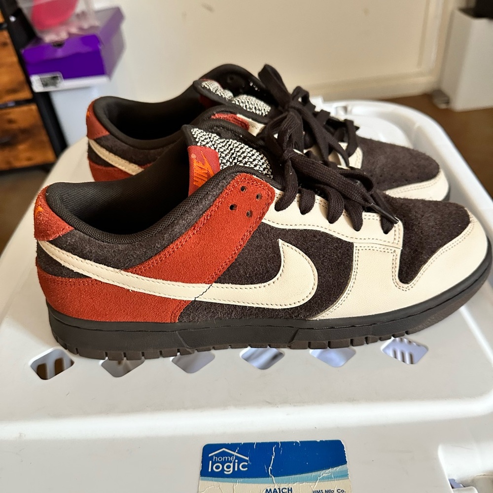 NIKE LOW DUNKS (Red Fox Color-way)